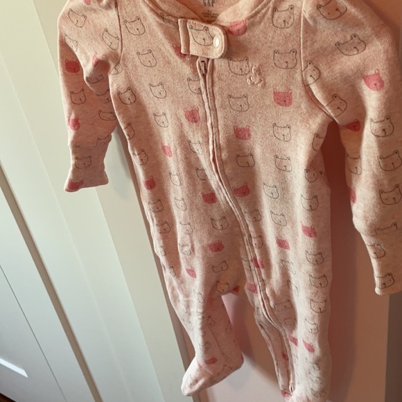 Baby gap 0-3 months first favorites pajama - Picture 4 of 4